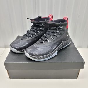 Nike Jordan Ultra Fly 2 Black Metallic Basketball Shoes Mens US 8 (897998-003)